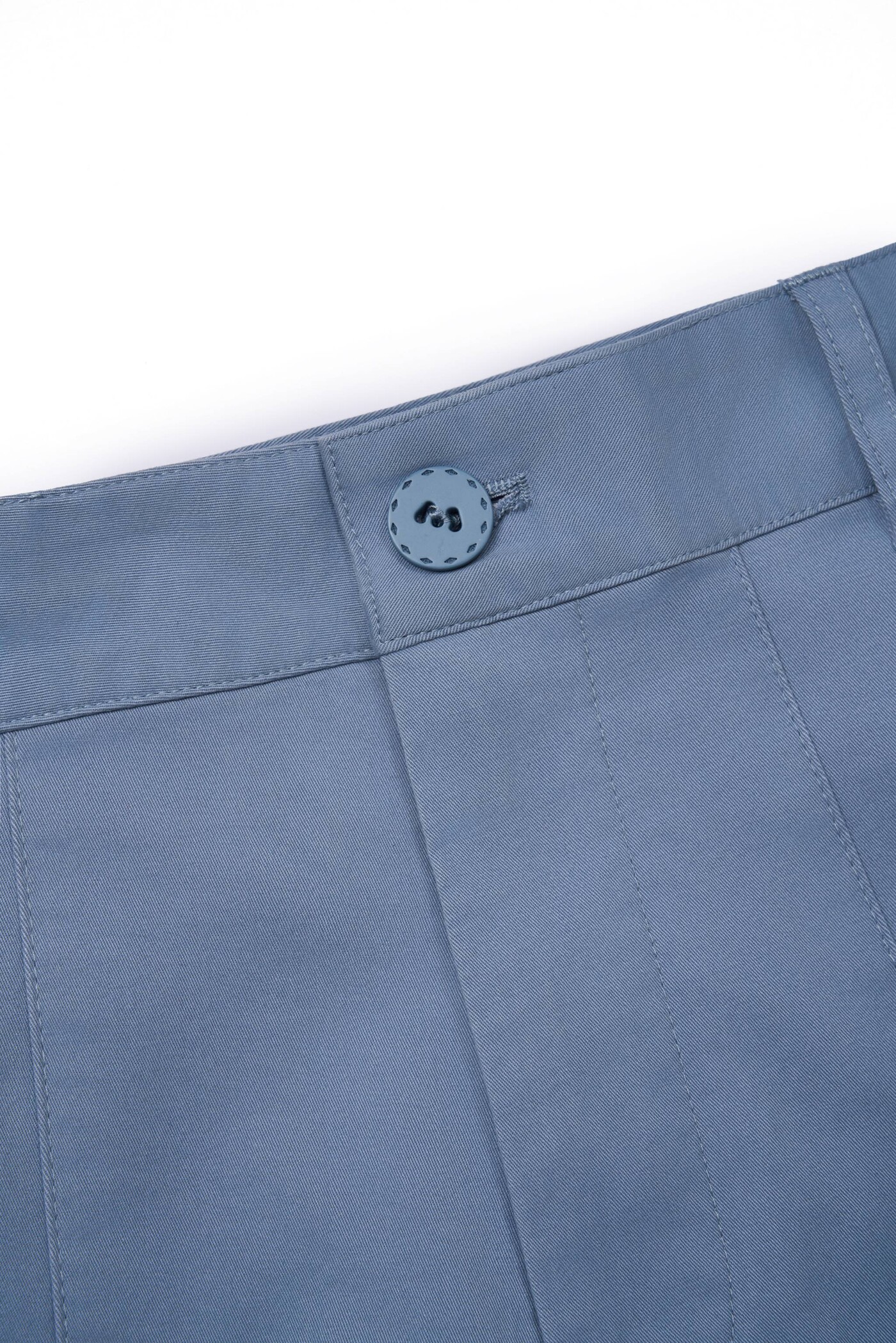 Quần shorts Khaki