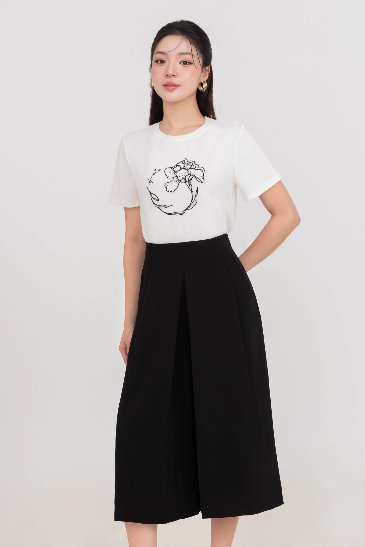 Bloom Softly Tee - Áo thun cotton