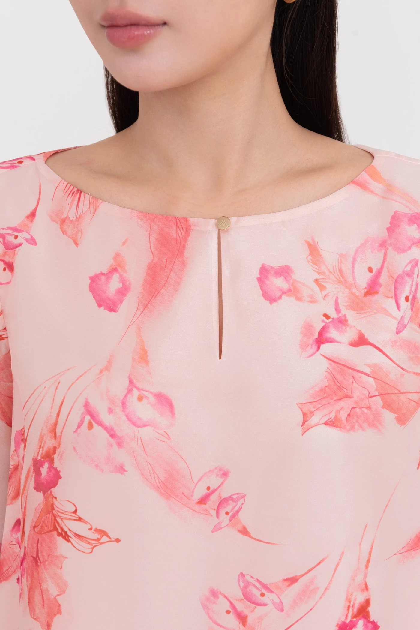 Áo kiểu Blush Essence