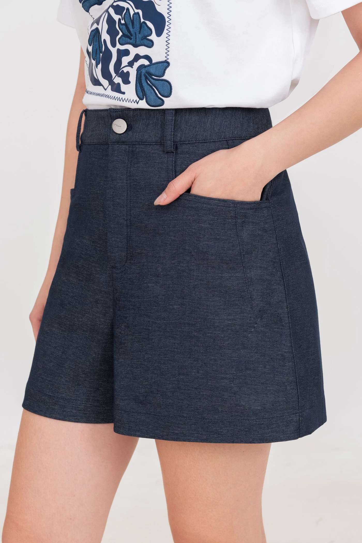 Quần shorts suông Softden