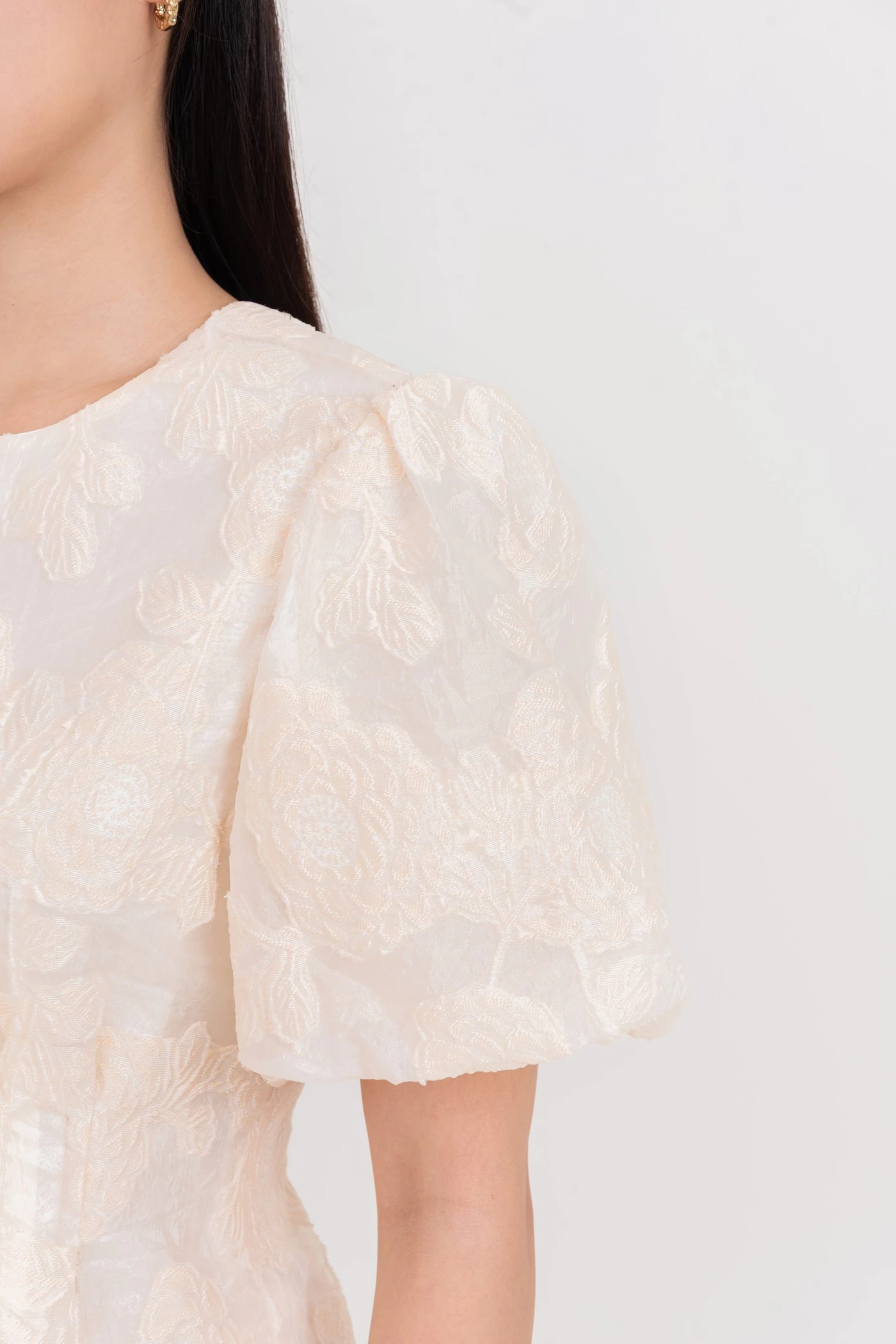 Áo kiểu Blooming Touch