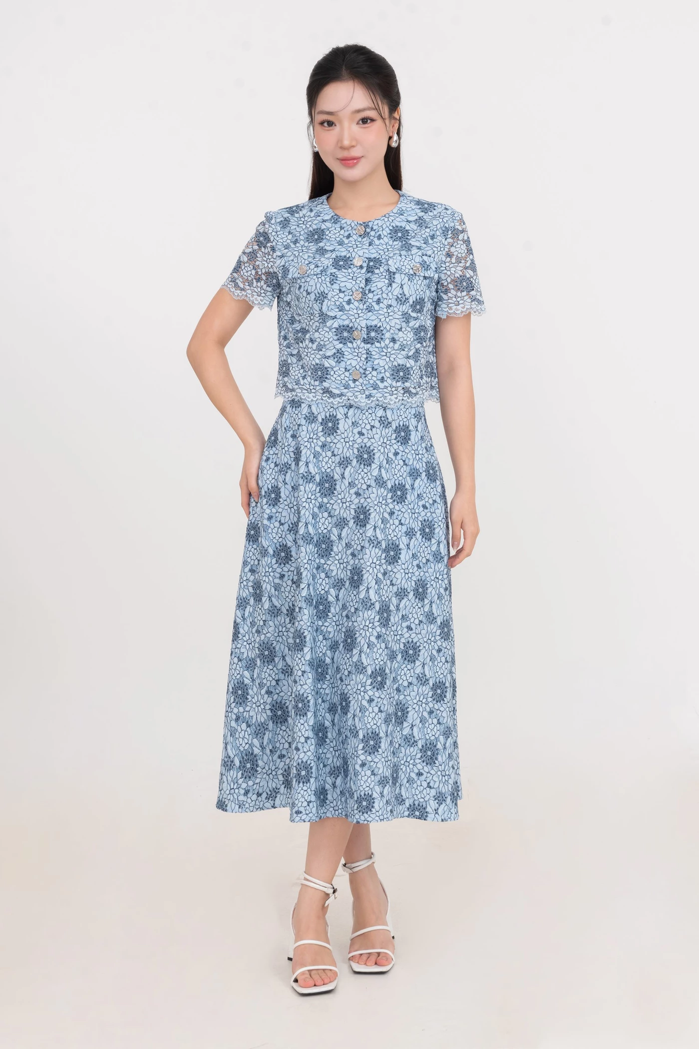 Áo kiểu ren Bloom Lace