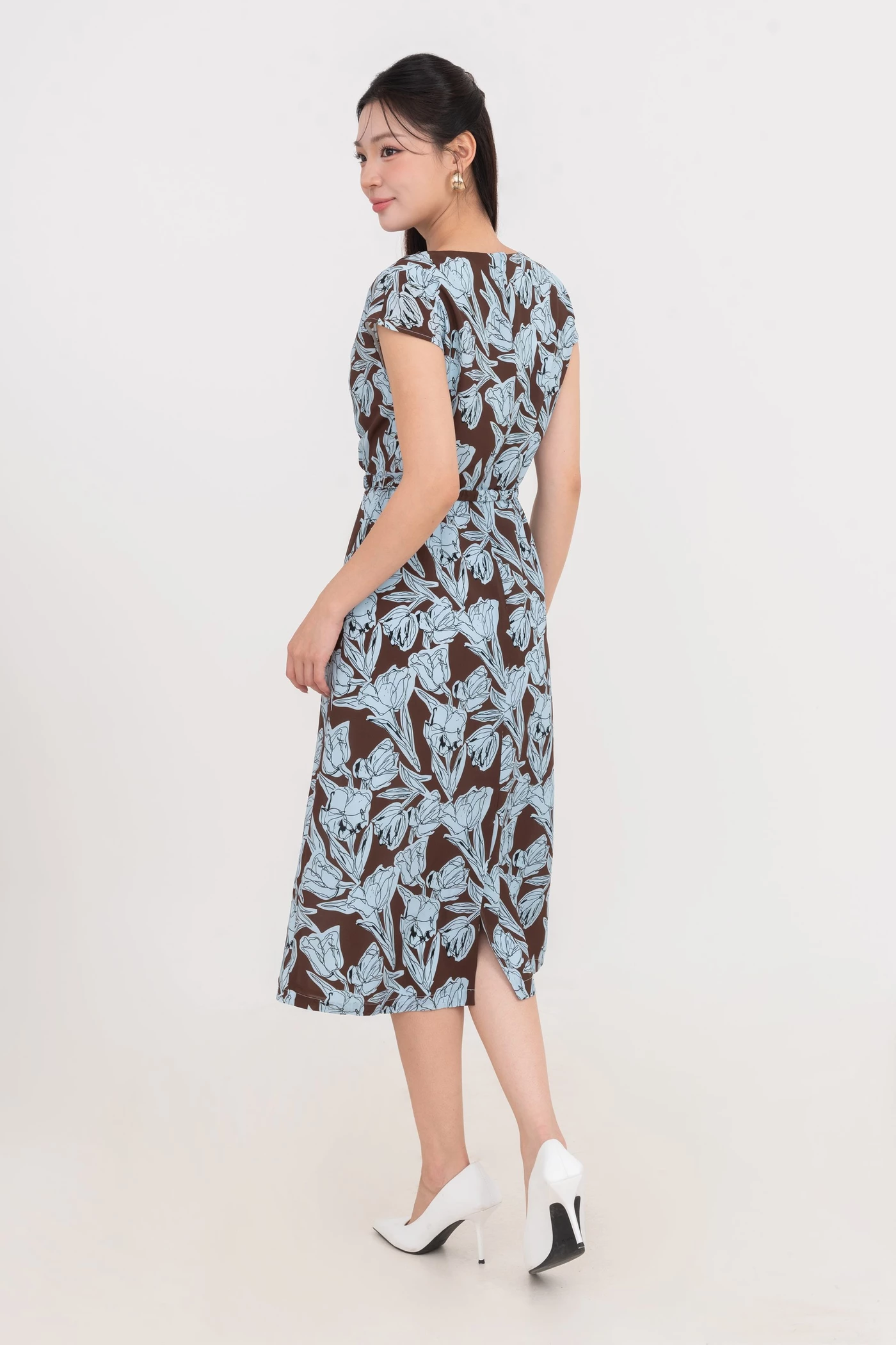 Đầm lụa tay hến Deep Blue