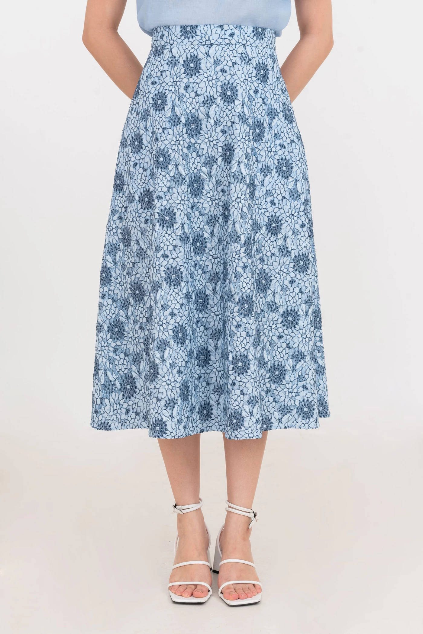 Chân váy ren Bloom Lace