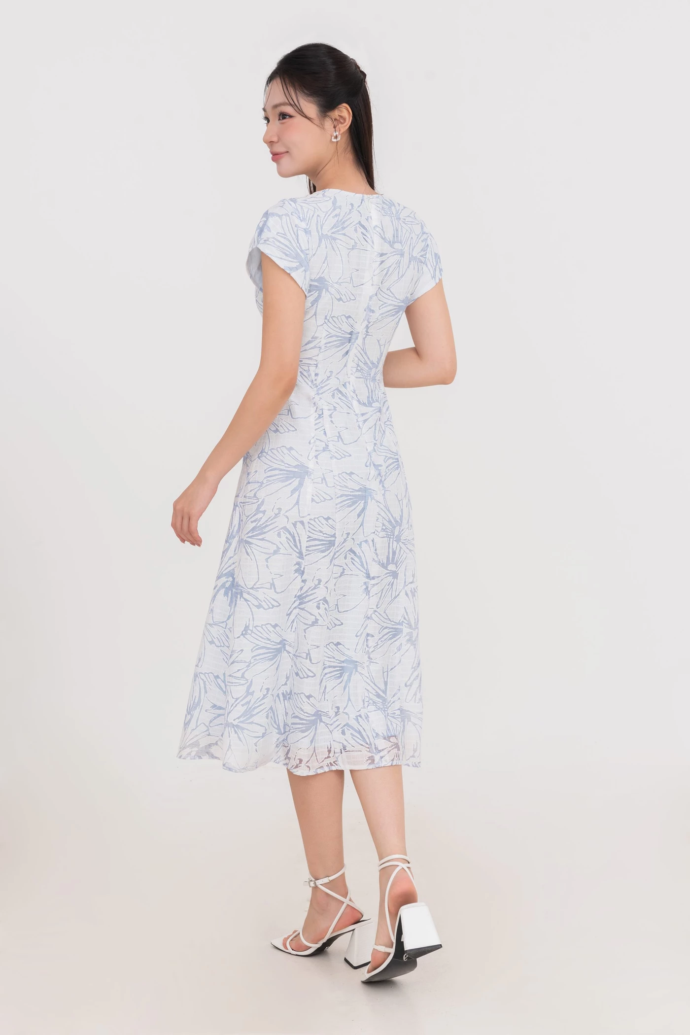 Đầm xòe họa tiết Ocean Whisper