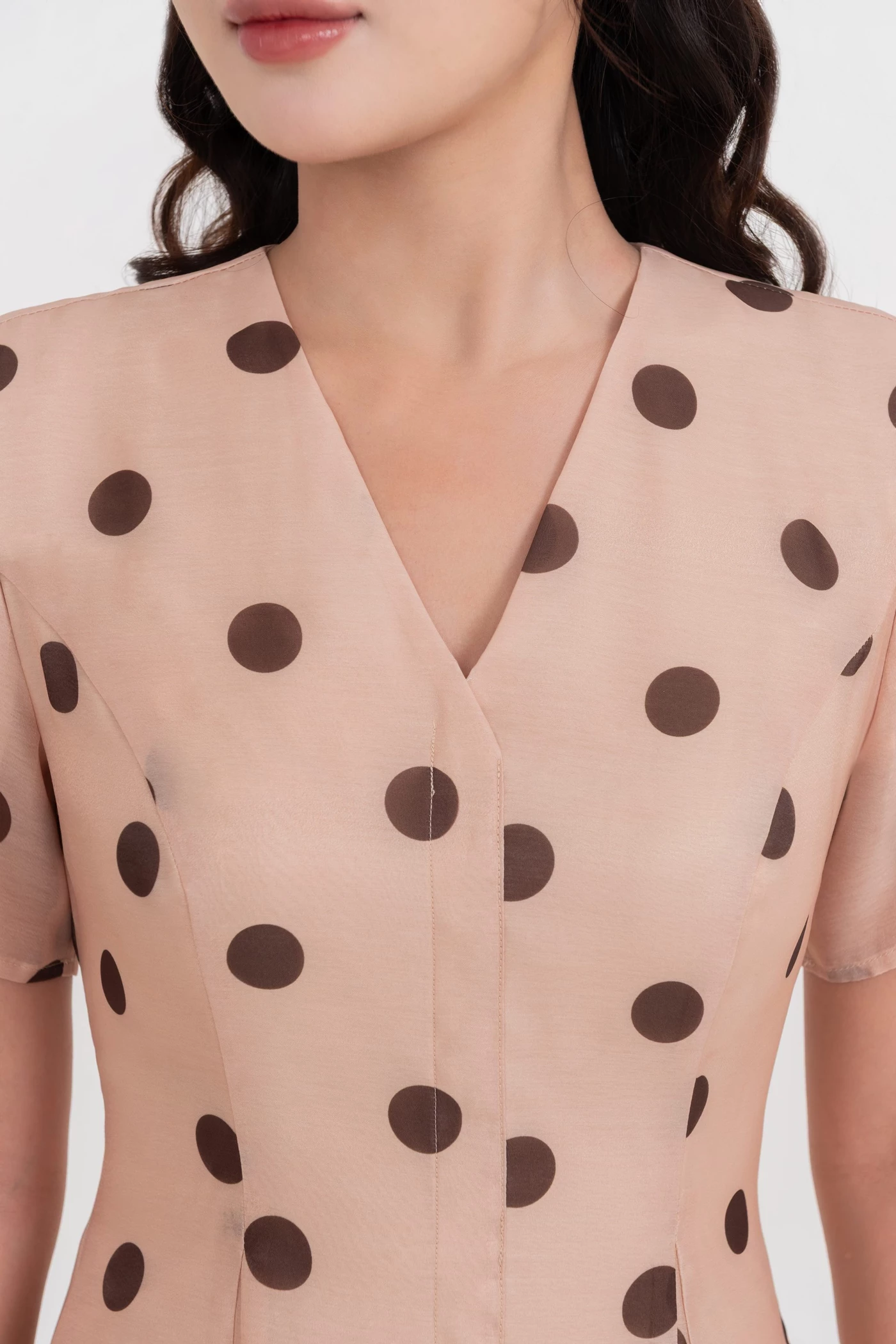 Đầm lụa xòe chấm bi