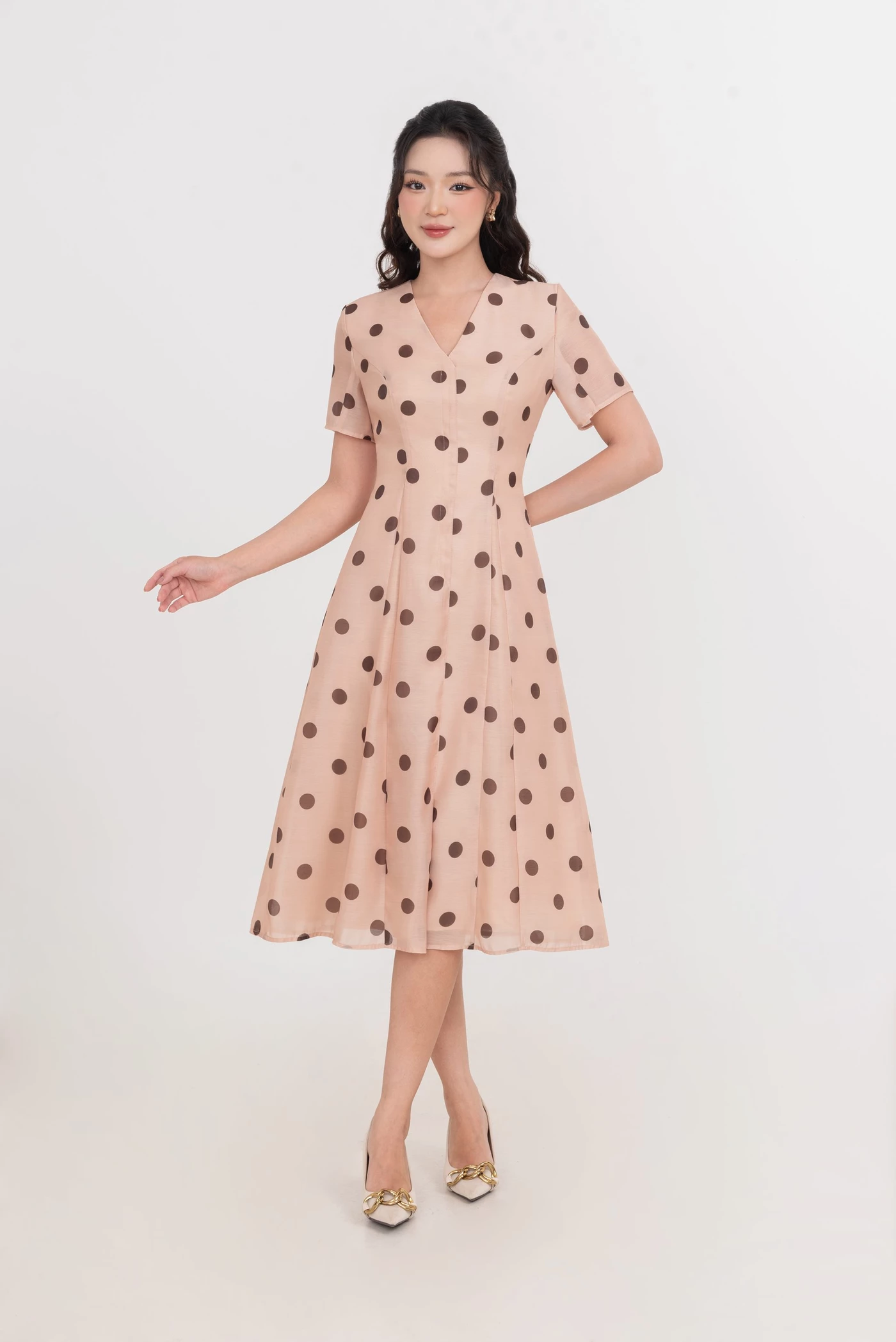 Đầm lụa xòe chấm bi