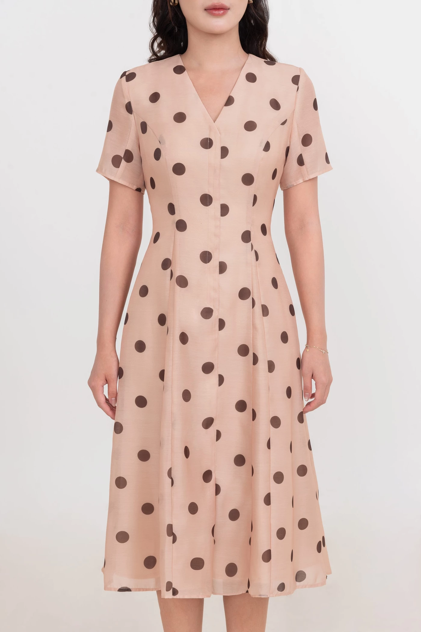 Đầm lụa xòe chấm bi