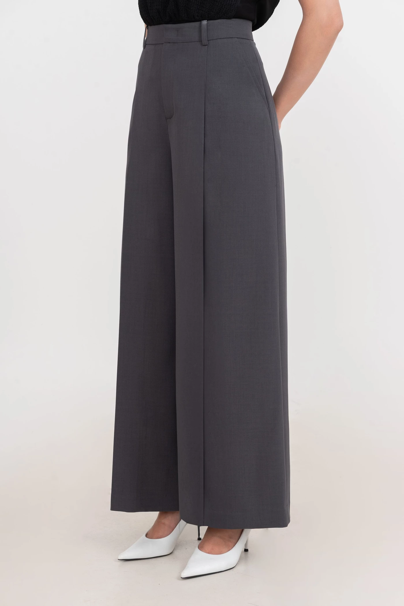 Quần Tây ống suông Gray Uban