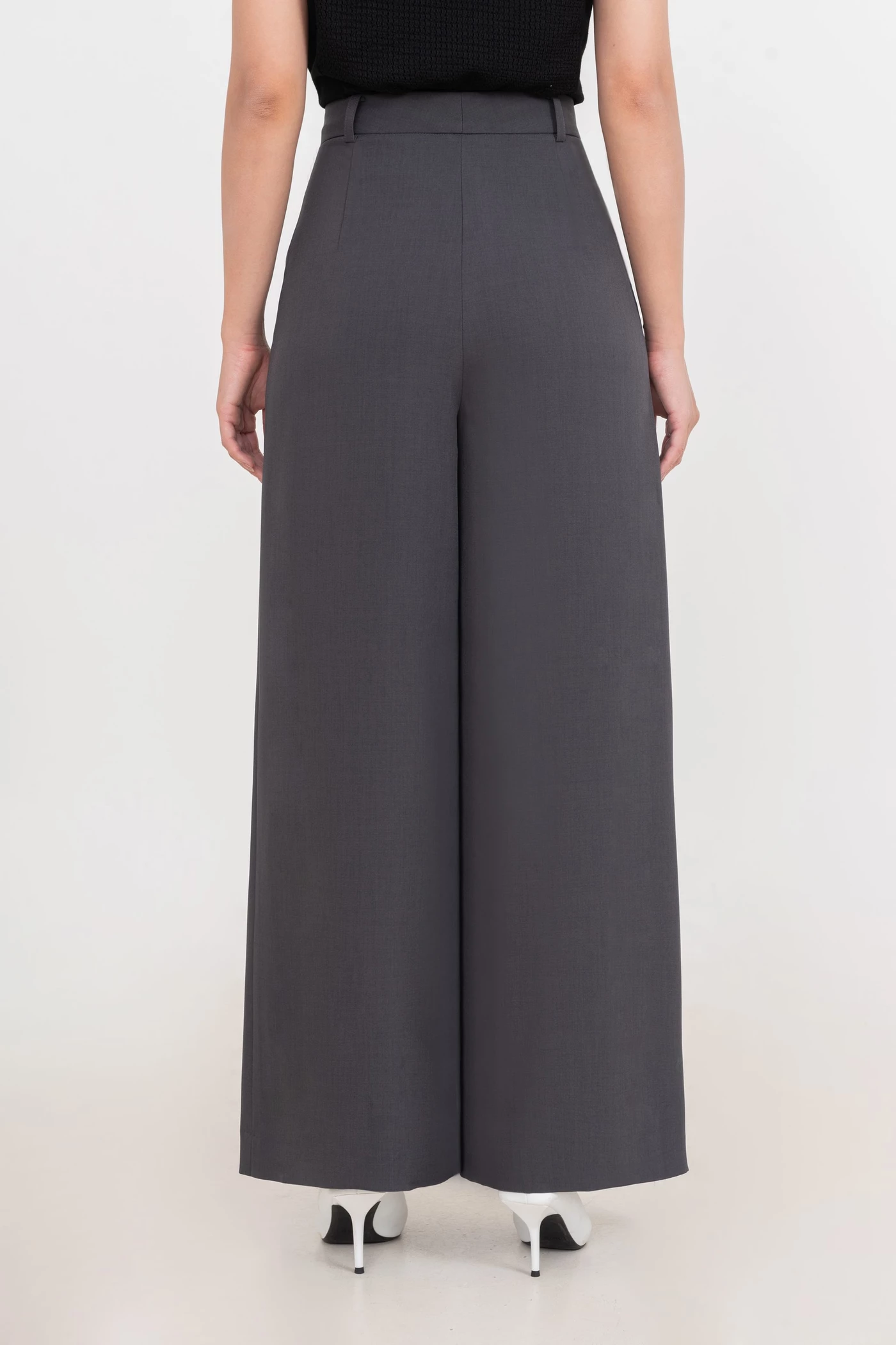 Quần Tây ống suông Gray Uban