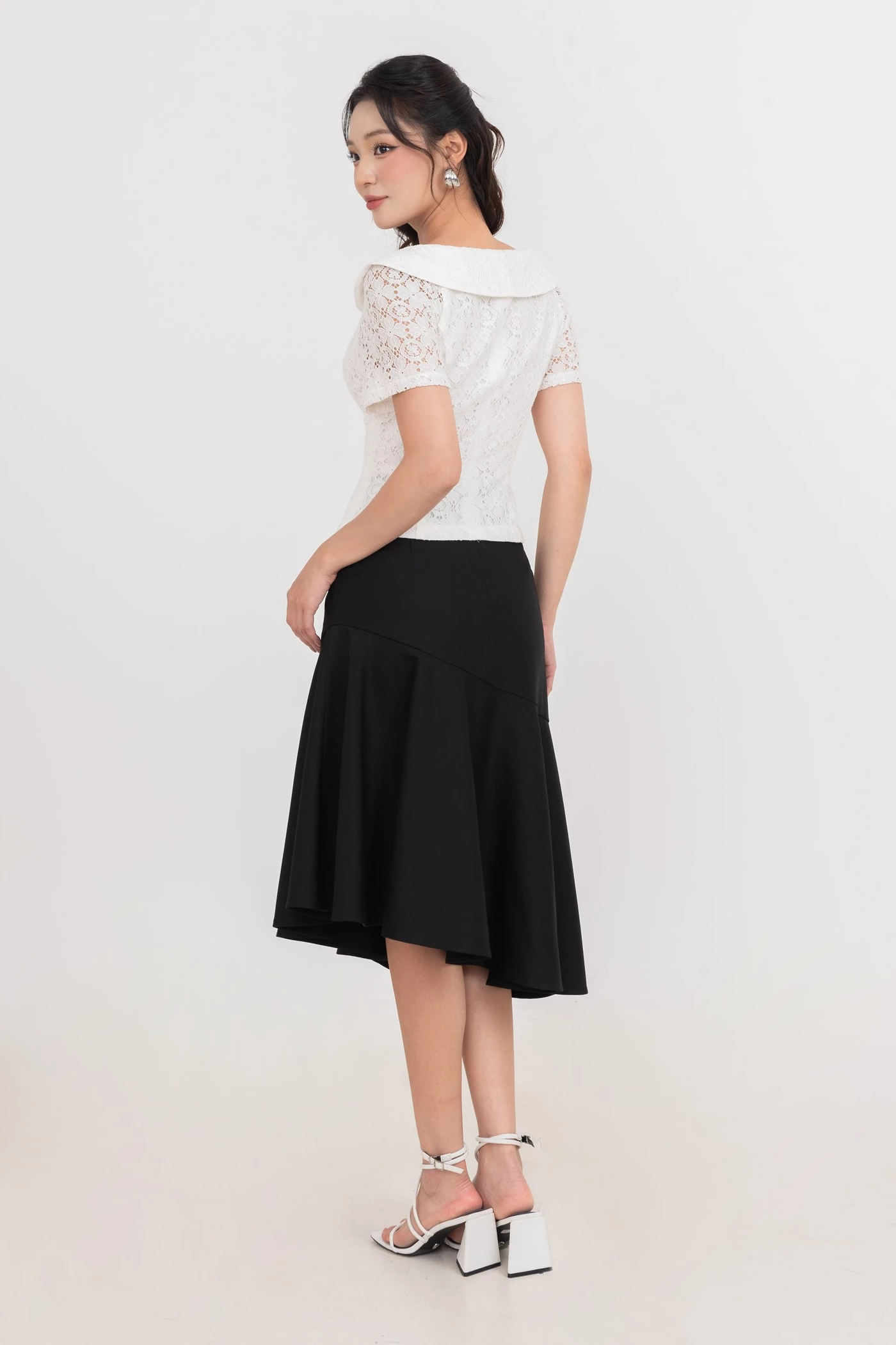 Chân váy đuôi cá cách điệu