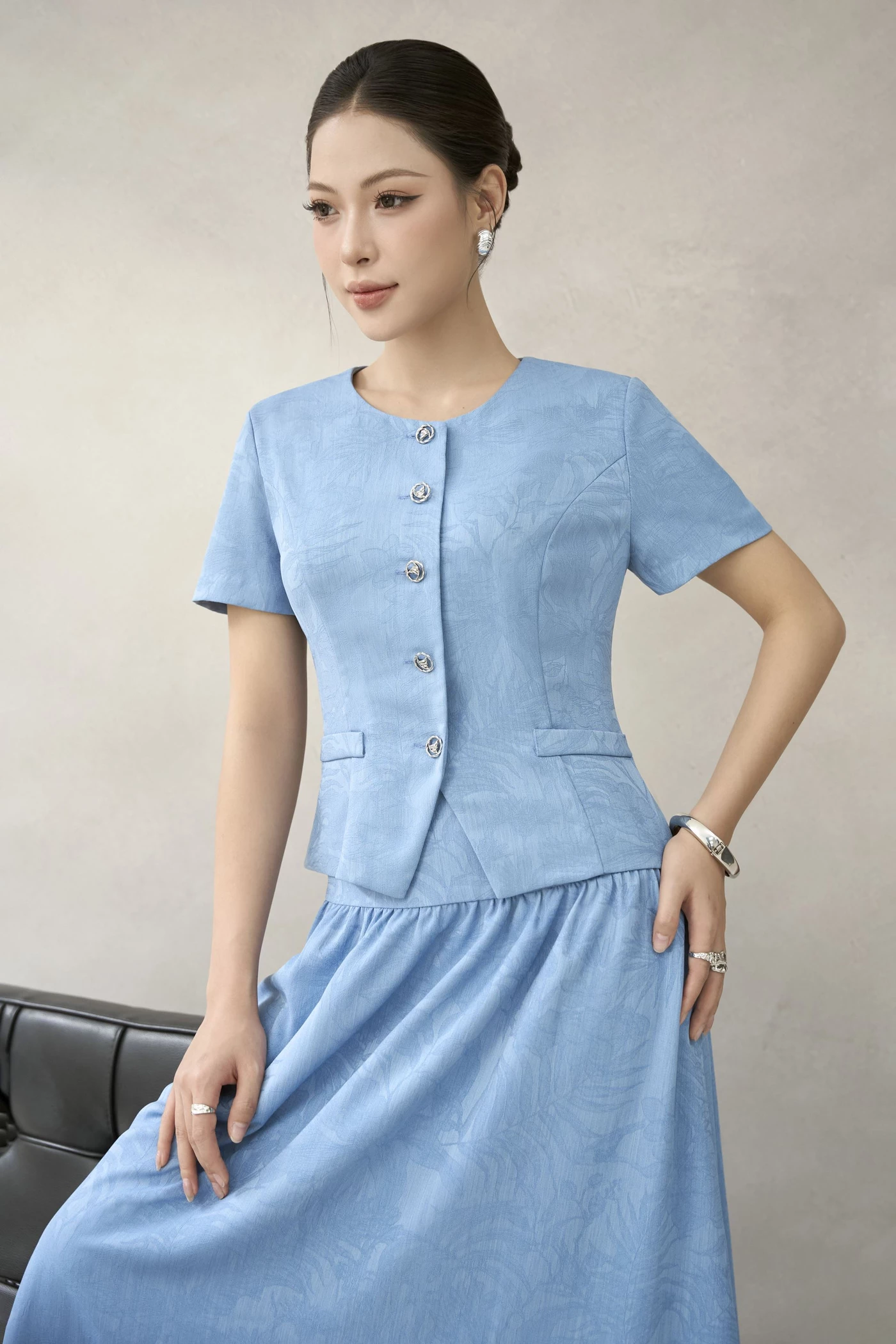 Chân váy lụa Airy Light