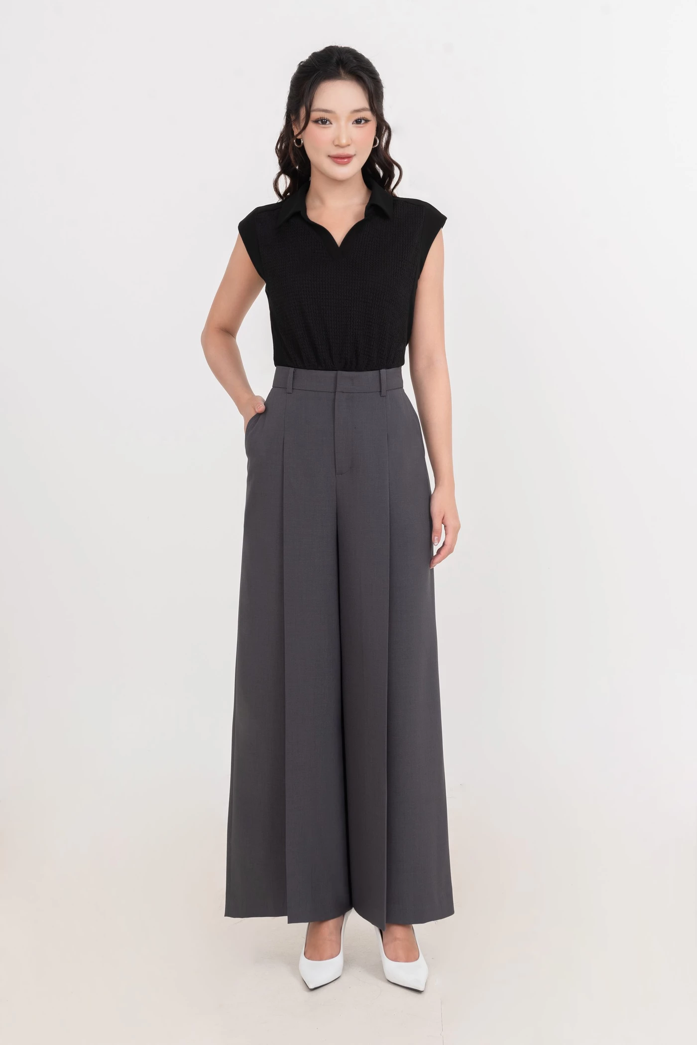 Áo thun cổ đức Noir Ease