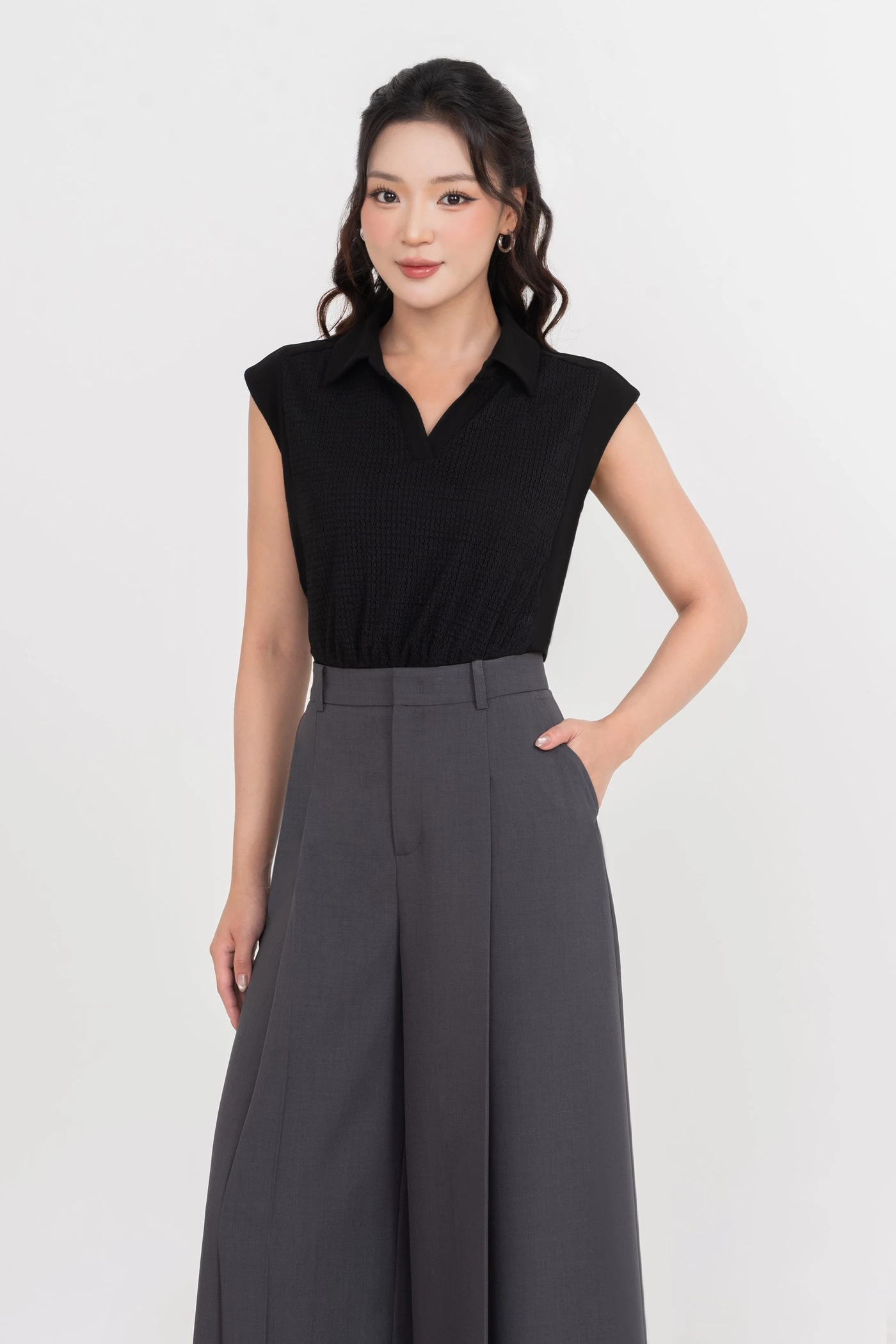 Áo thun cổ đức Noir Ease