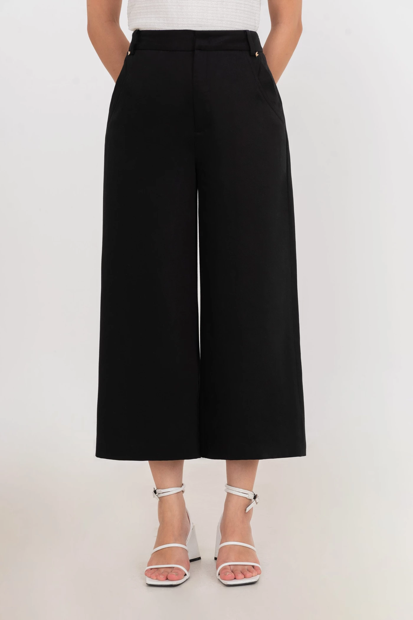 Quần suông Khaki Chic