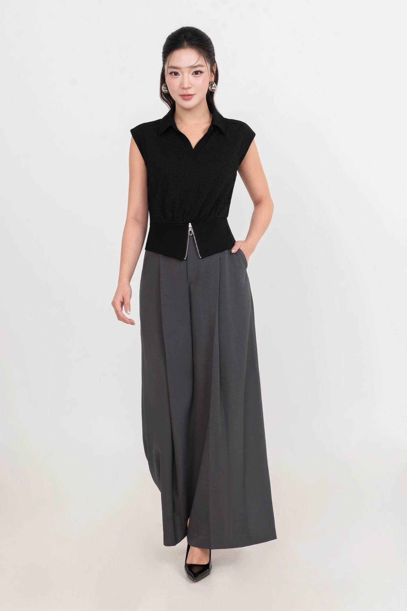 Áo thun cổ đức Noir Ease