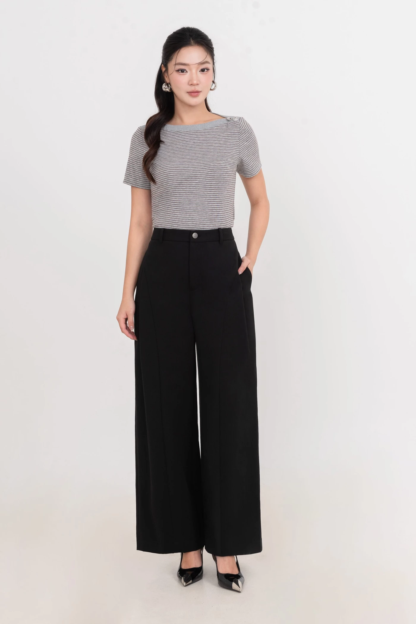Áo thun kẻ cổ thuyền