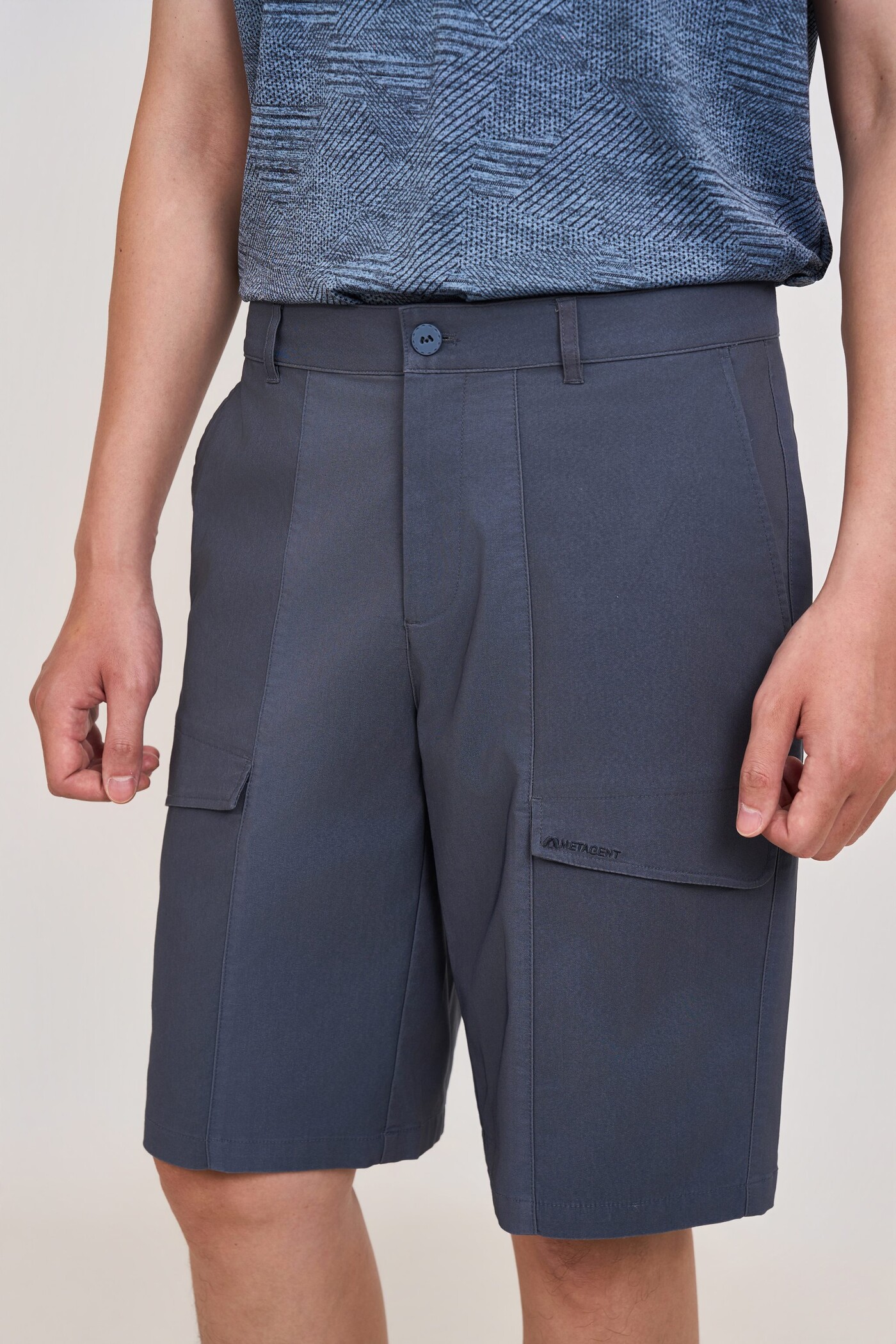 Quần shorts Khaki