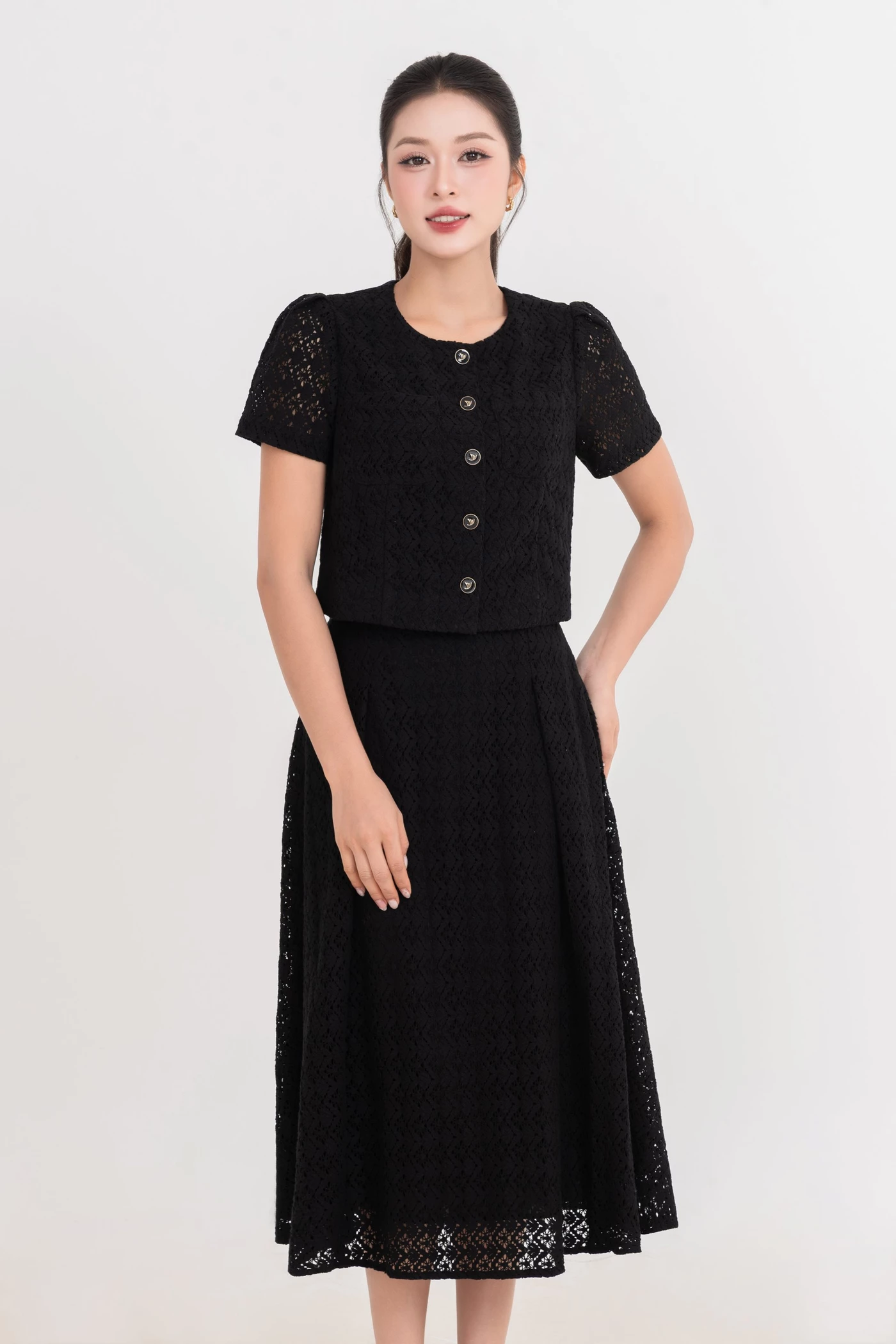 Chân váy ren xòe Ladychic