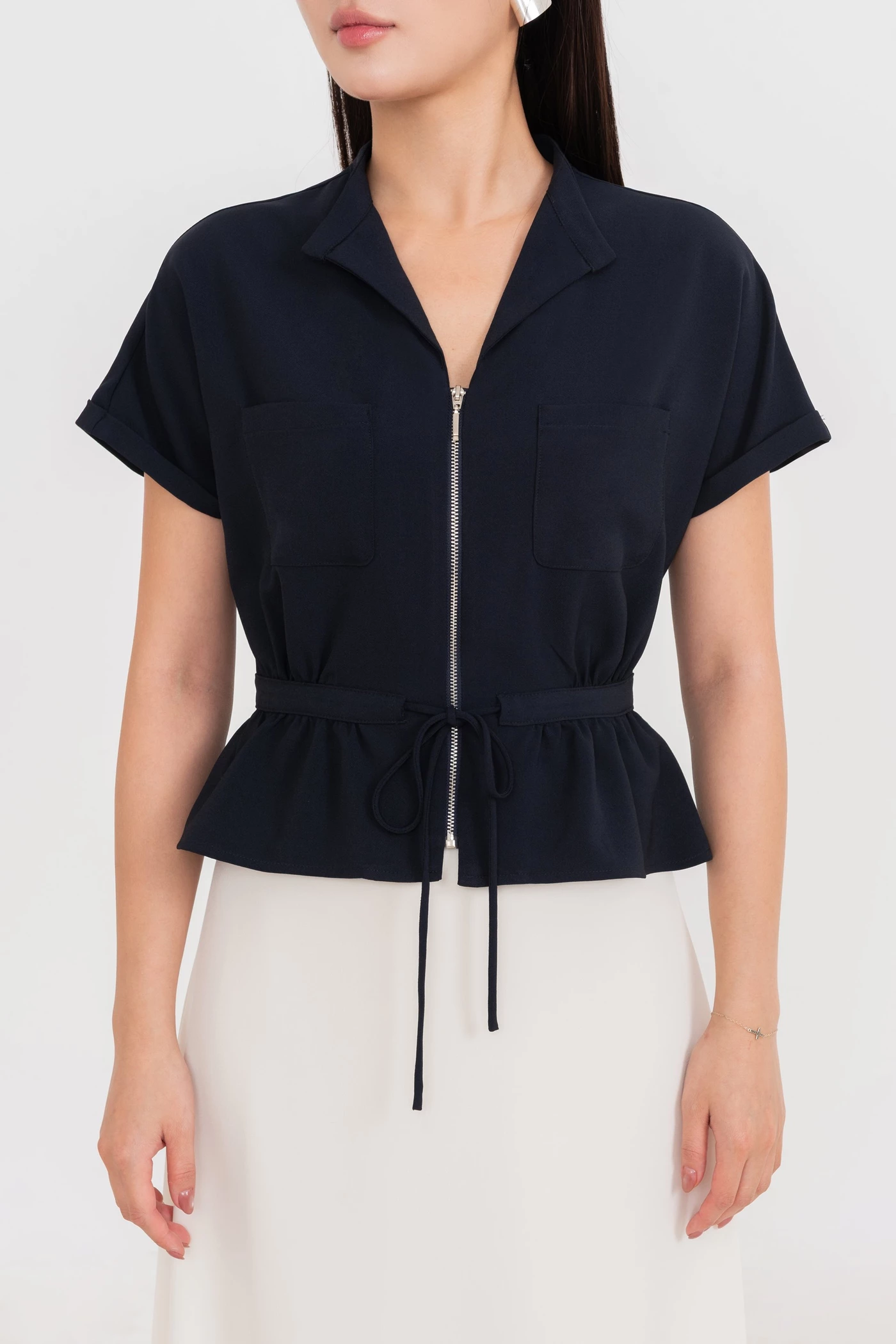 Áo công sở tay liền khóa kiểu
