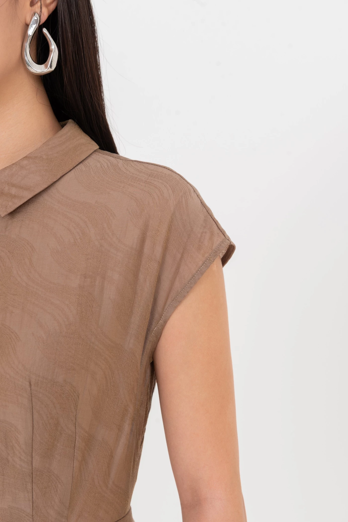 Đầm lụa Latte Elegance