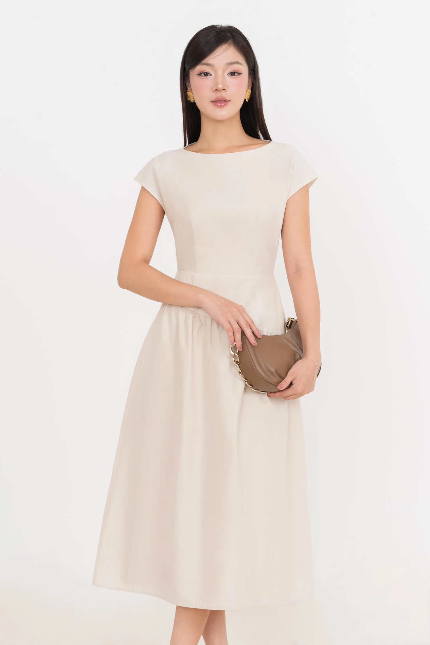 Đầm xòe tay hến Elysia