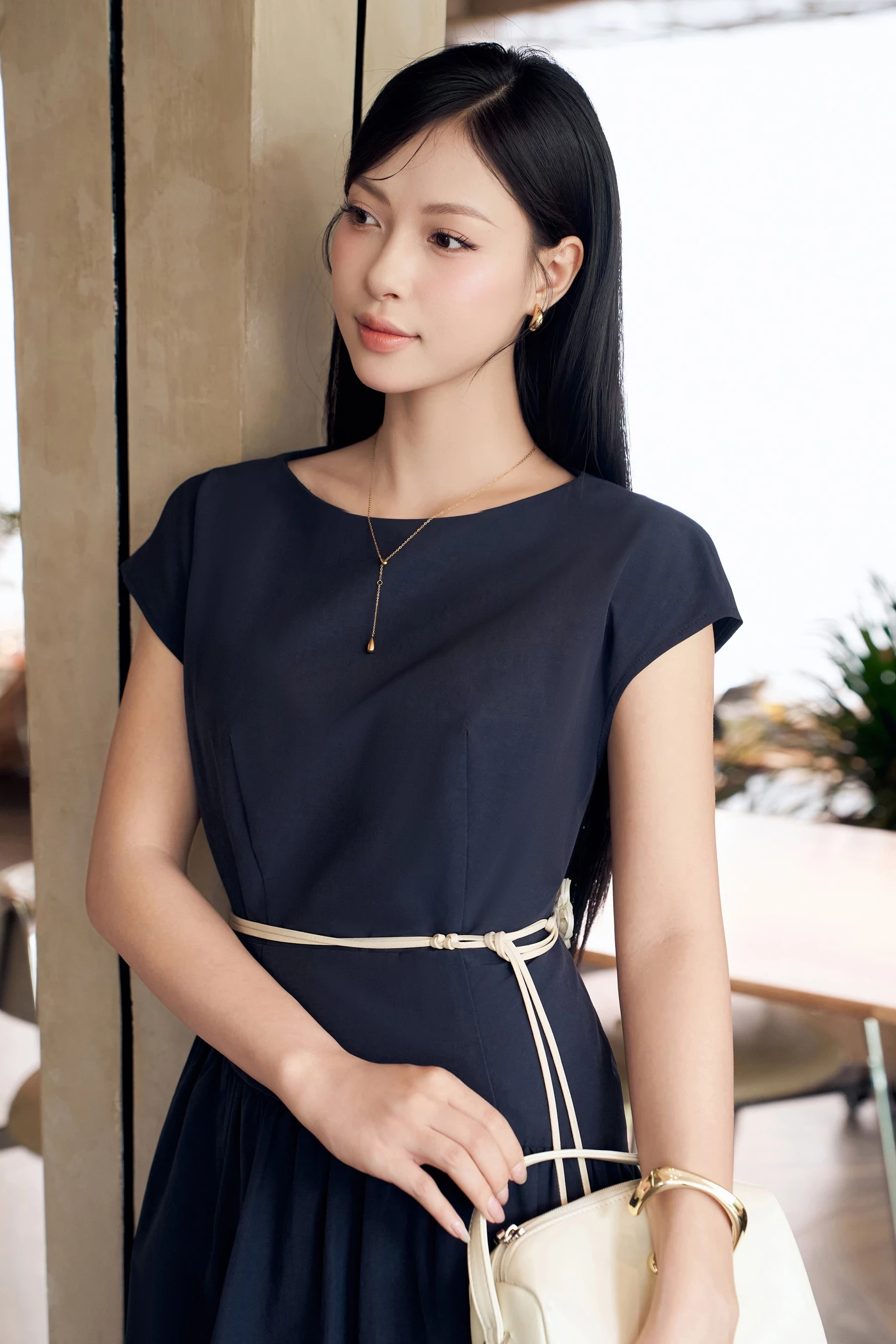 Đầm xòe tay hến Elysia
