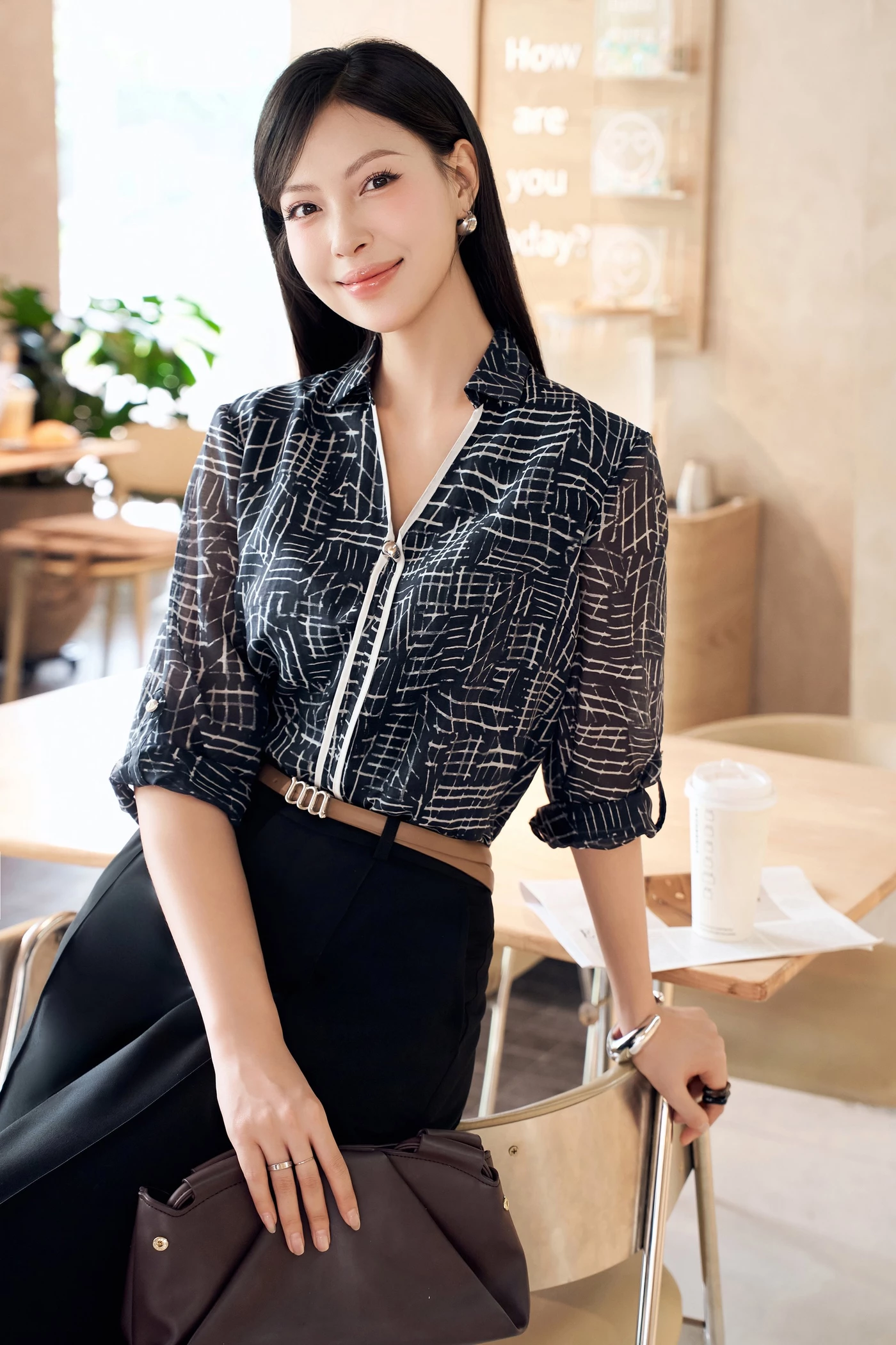 Áo kiểu Modern Line