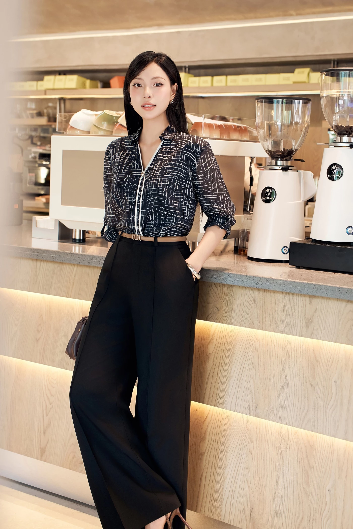 Quần Tây suông Modern Line