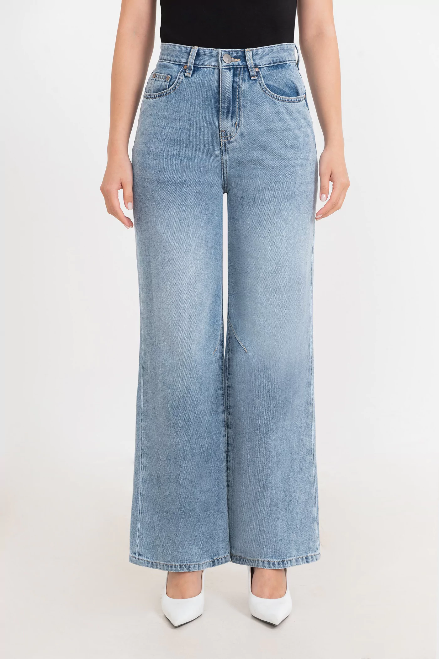 Quần Jeans suông xanh sáng