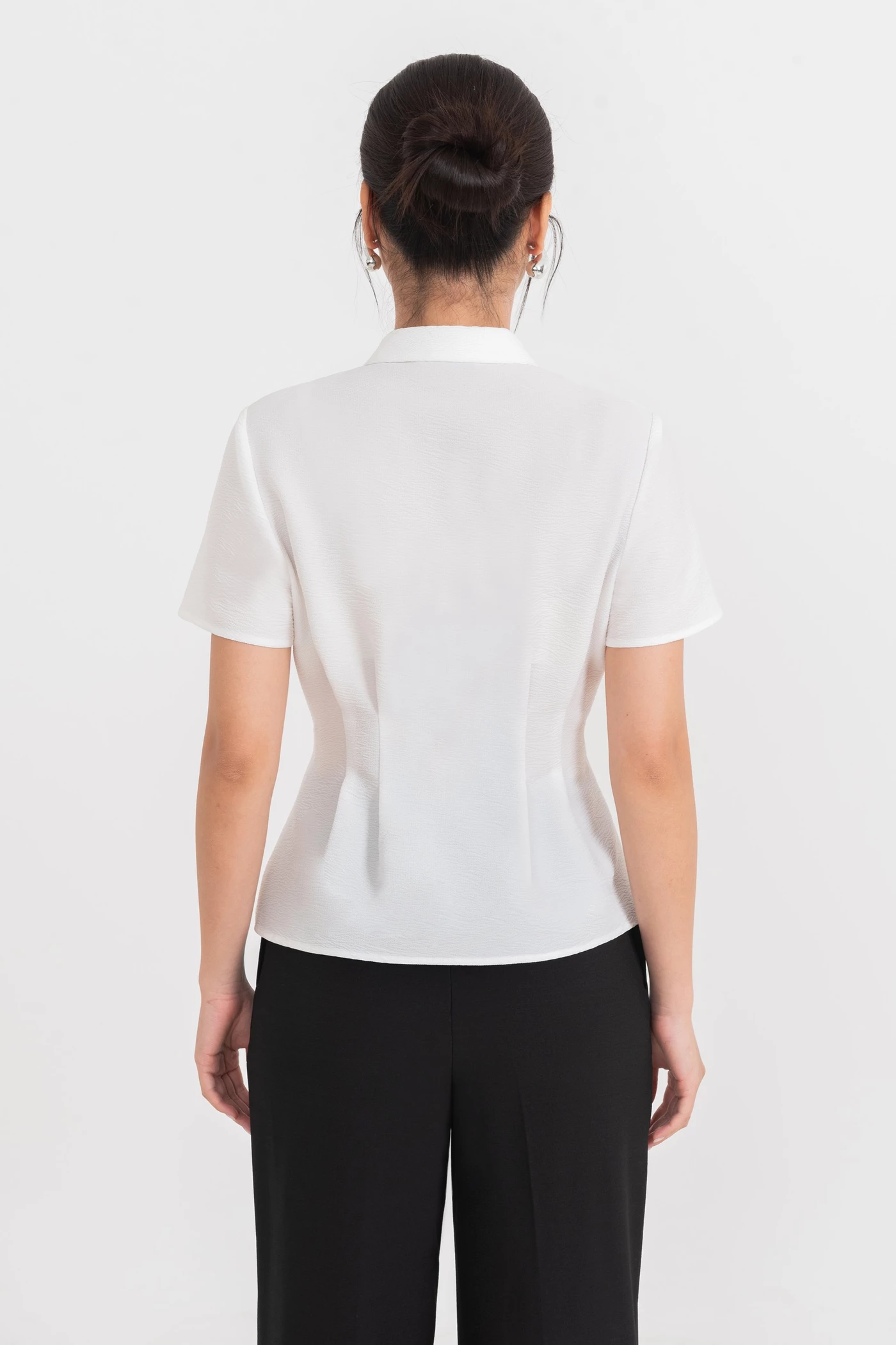 Áo sơ mi ôm Peplum