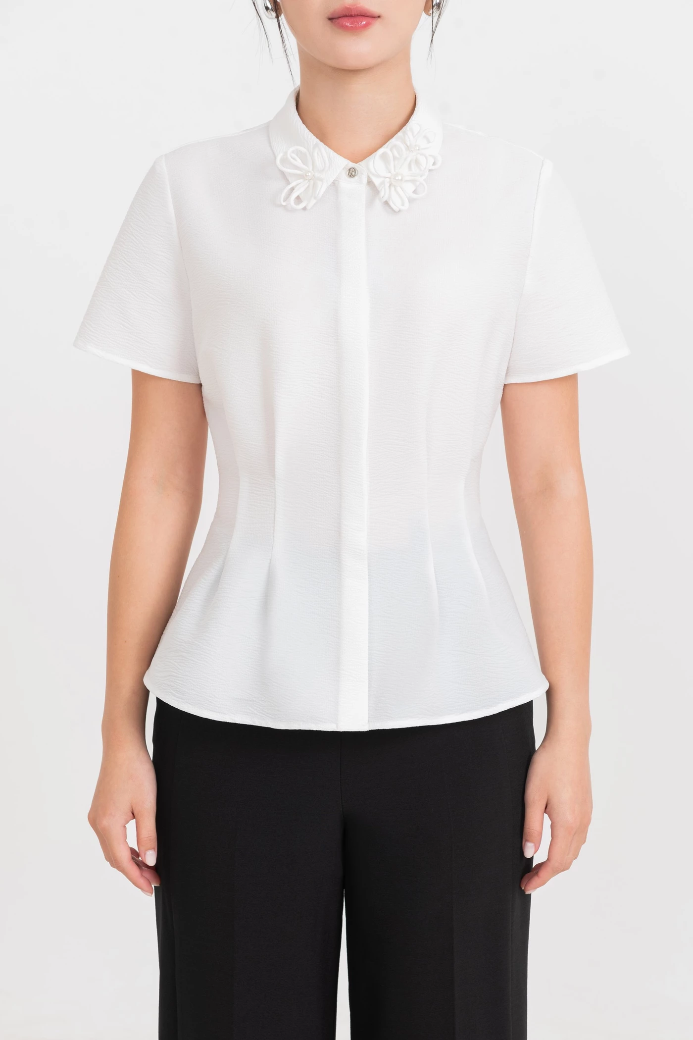 Áo sơ mi ôm Peplum