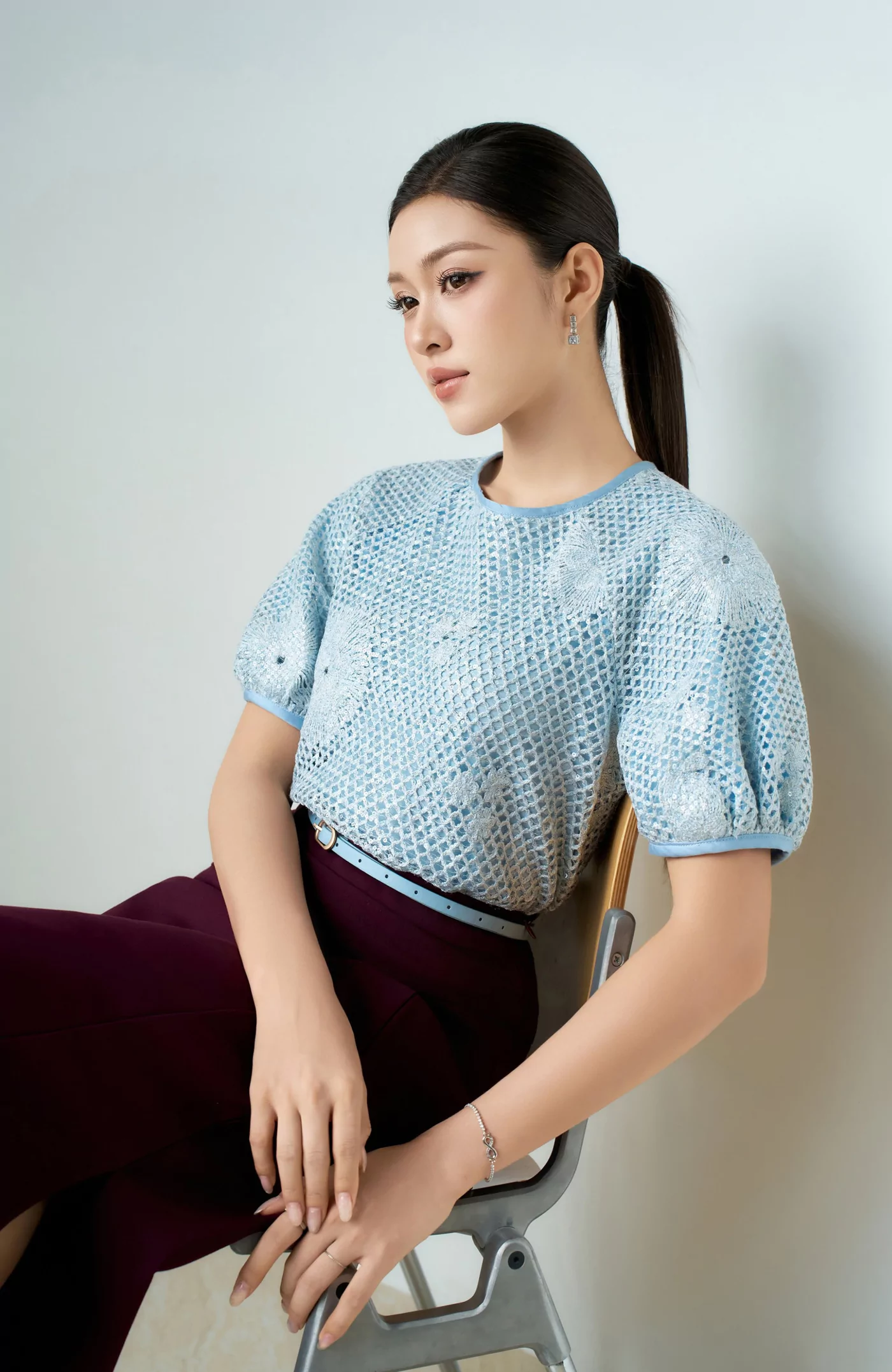 Áo len kiểu Motion