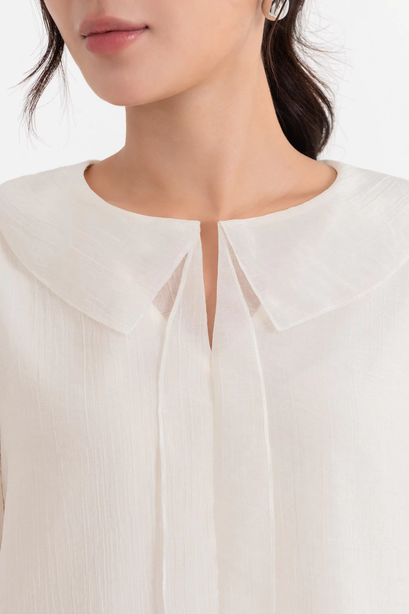Áo sơ mi tơ lụa tay lỡ