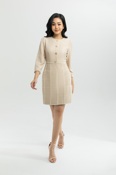 Đầm viền kẻ khuy ngọc trai