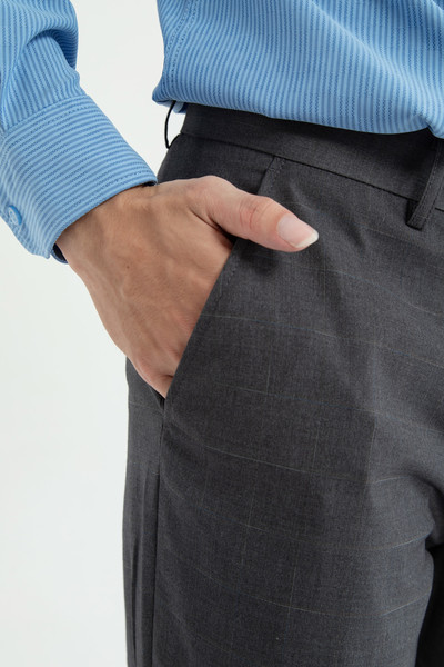 Quần âu nam dáng Slim