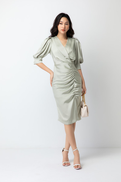 Đầm xếp tay lỡ