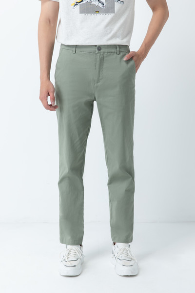 Quần khaki dáng Slim