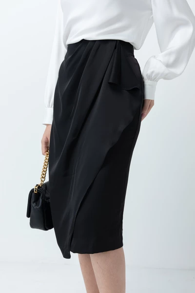 Chân váy xếp dáng wrap skirt