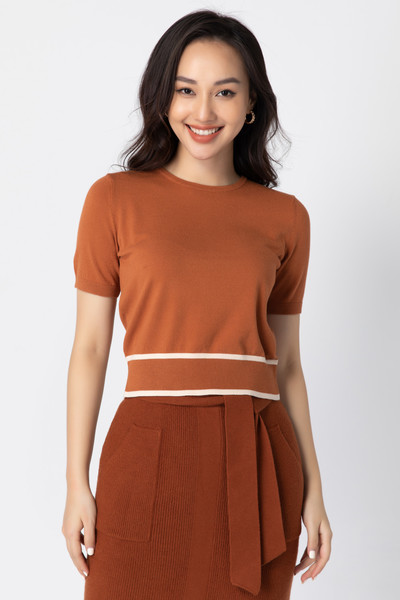 Áo len viền gấu