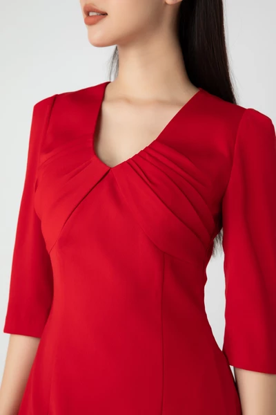 Đầm lụa dáng chữ A