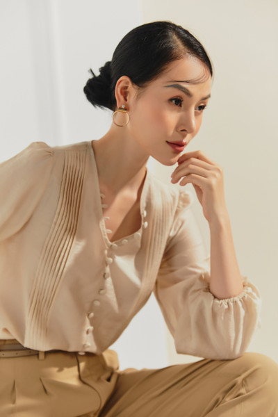 Áo sơ mi tencel phối nút