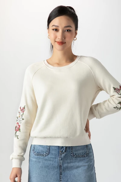 Áo Sweater thêu hoa