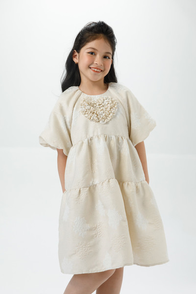 Đầm organza dáng xòe