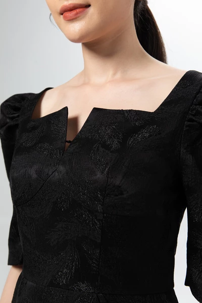 Đầm tay phồng Tapta