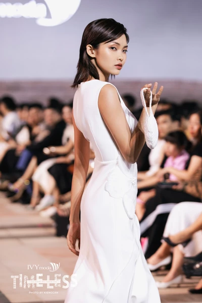 Iris Dress - Đầm hoa Diên Vĩ