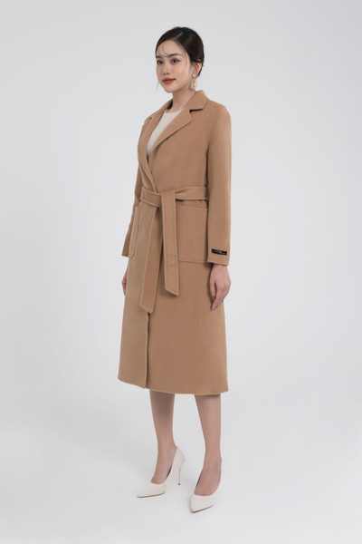 Long premium wool coat with belt