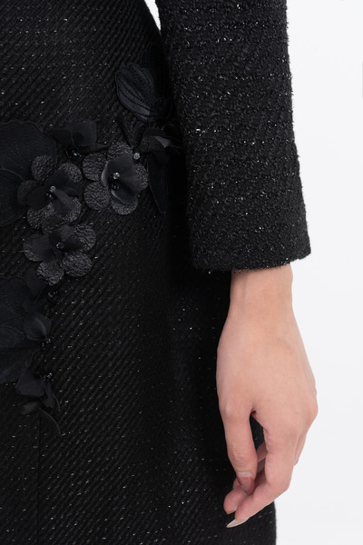Áo tweed đính hoa nổi