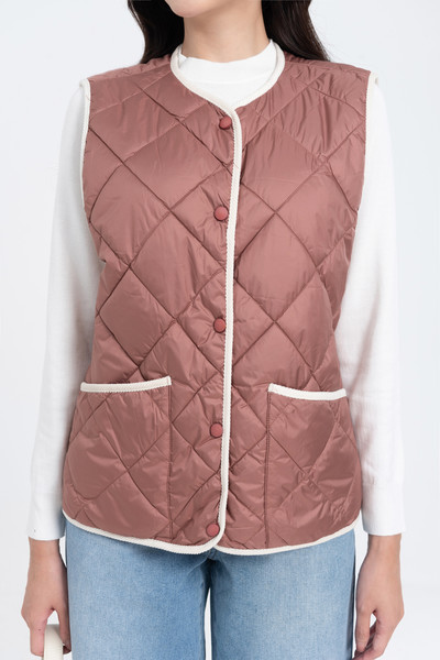 Buttoned Quilted Vest - Áo gile chần bông