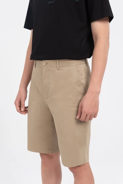 Quần shorts khaki dáng slim fit